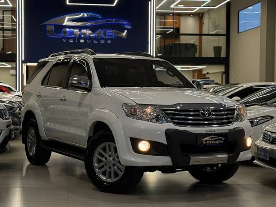 TOYOTA HILUX SW4 2.7 SR 4X2 16V FLEX 4P AUTOMÁTICO
